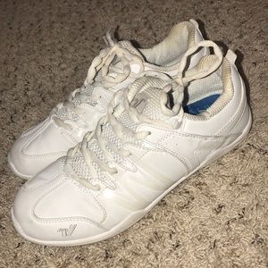 Varsity -  Tradition cheerleading shoes